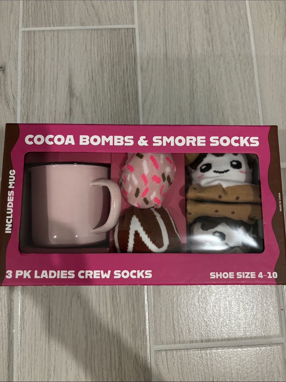 Pink Ceramic Mug & Cocoa Bombs Socks Gift Set
